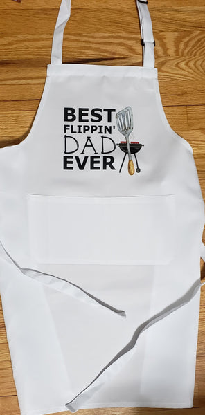 Adjustable apron with two front pockets