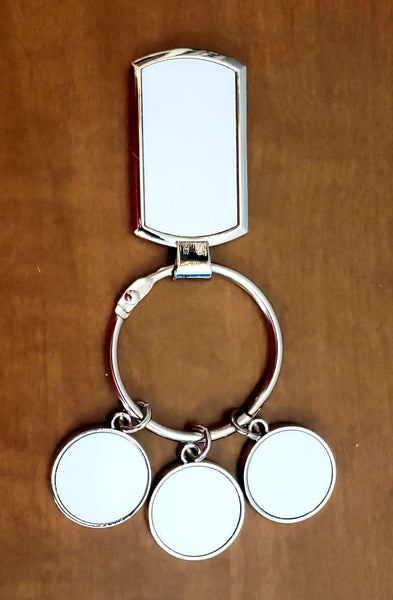Metal keychain with 3 disc