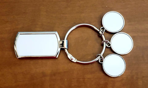 Metal keychain with 3 disc